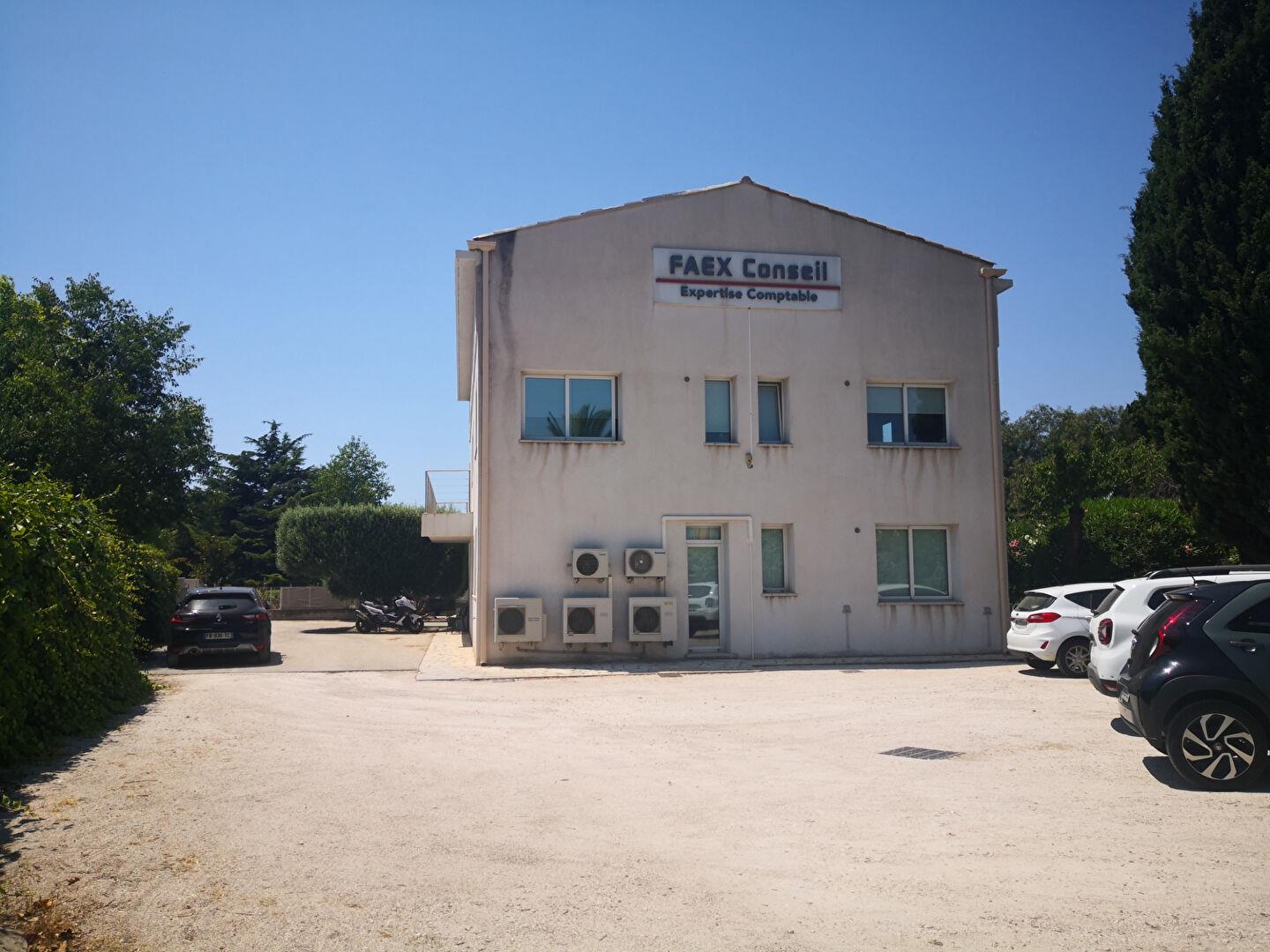 Maison à louer, 430m², Sanary-sur-Mer