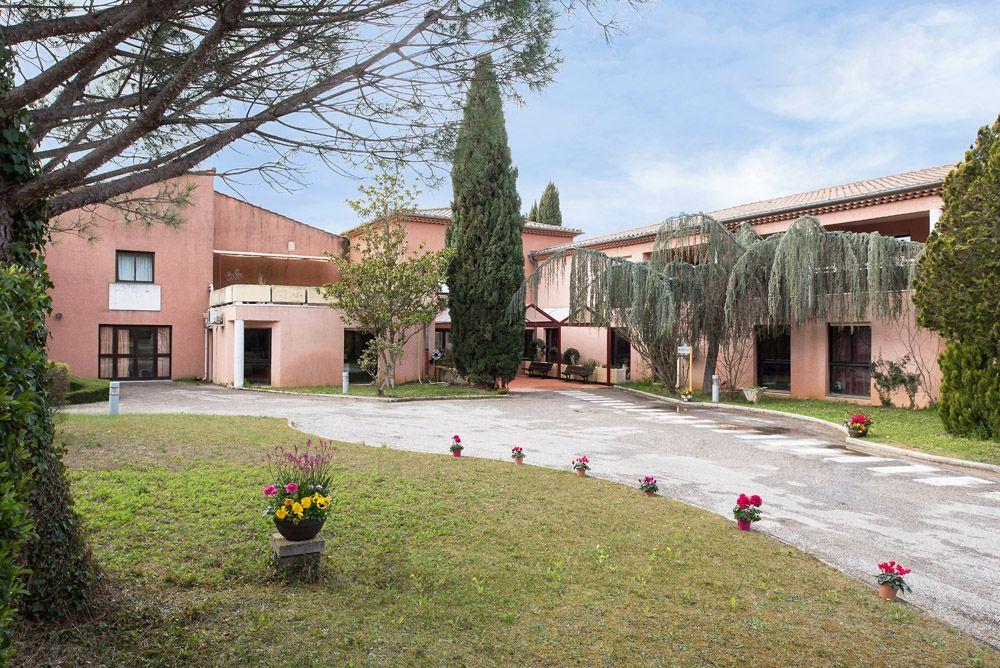 Maison à vendre, 2800m², Saint-Maximin-la-Sainte-Baume