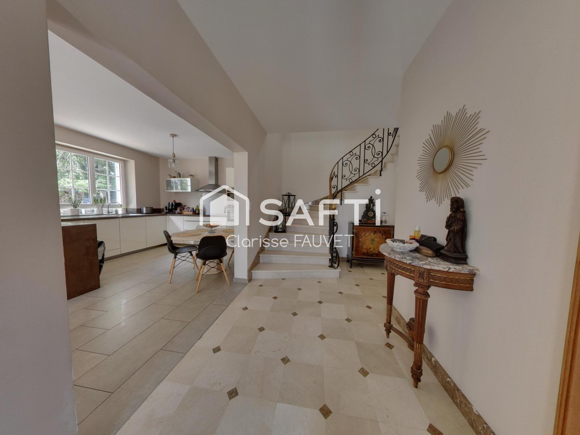 Maison à vendre, 197m², Saint-Priest-Taurion