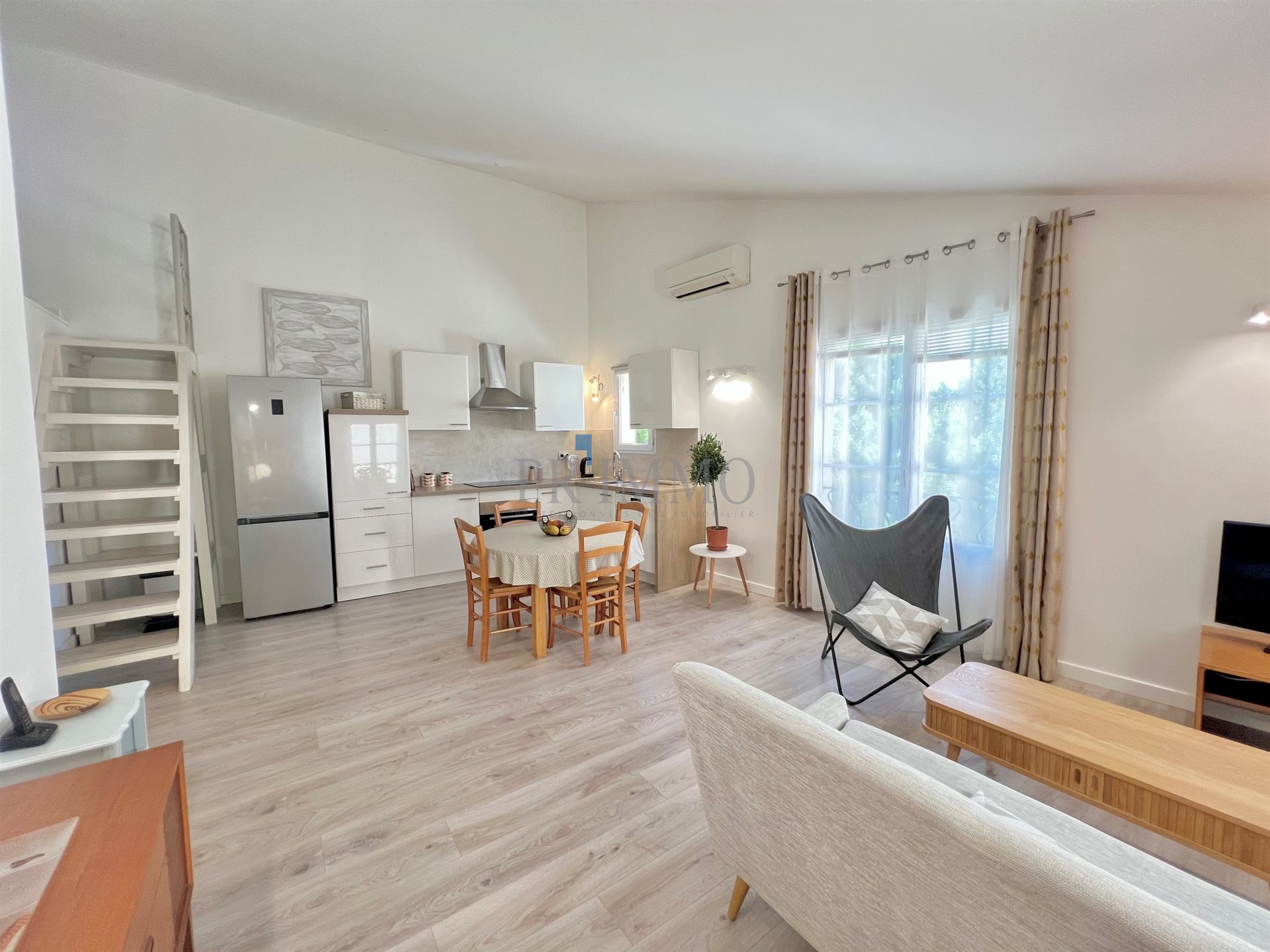 Appartement à vendre, 63m², Fréjus