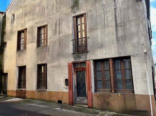 Maison 4 pièces 99 m² · à Cuisery · 99 m² · 38 500 €