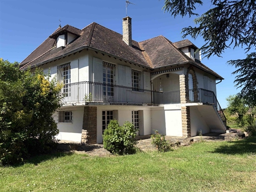 Maison 9 pièces 240 m² · à Cuisery · 240 m² · 160 000 €