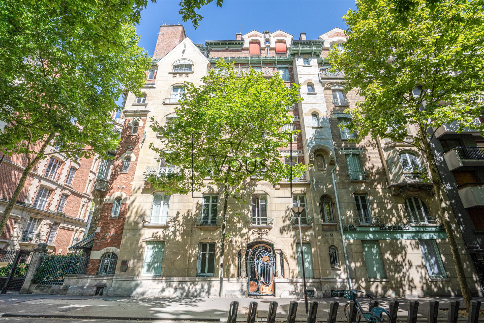 Appartement – Paris 16 - Vue 2