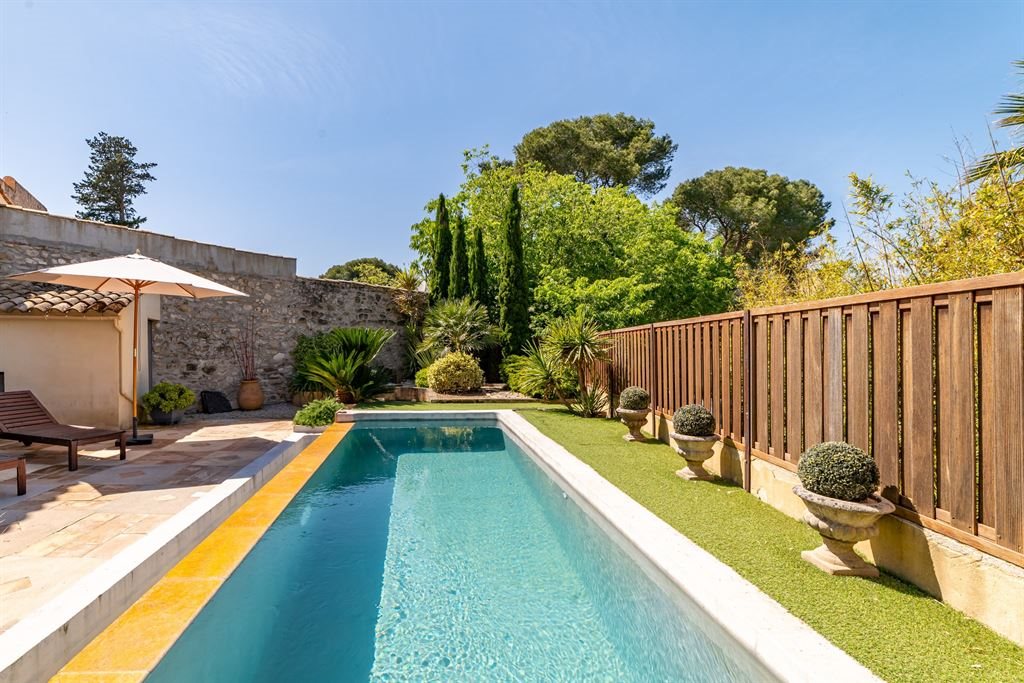 Maison à vendre, 242m², Sommières