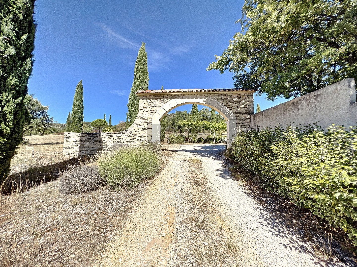 Maison à vendre, 365m², Murs