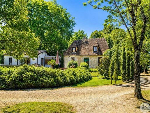 Maison 150 m² · à Villeréal · 150 m² · 496 000 €