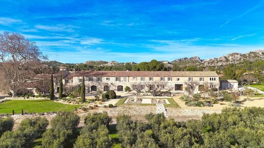 Maison 15 pièces 1300 m² · à Maussane-les-Alpilles · 1 300 m² · 12 800 000 €