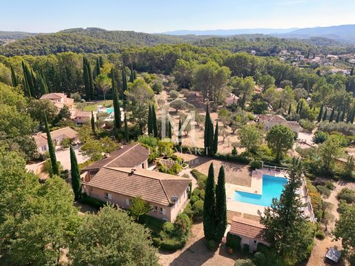 Maison 7 pièces 225 m² · à Lorgues · 225 m² · 980 000 €