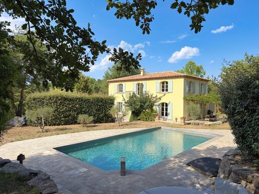 Maison 6 pièces 215 m² · à Tourtour · 215 m² · 795 000 €