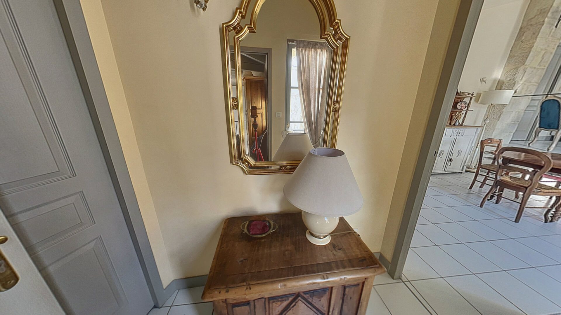 Three-room Apartment Intra Muros Teinturiers - More