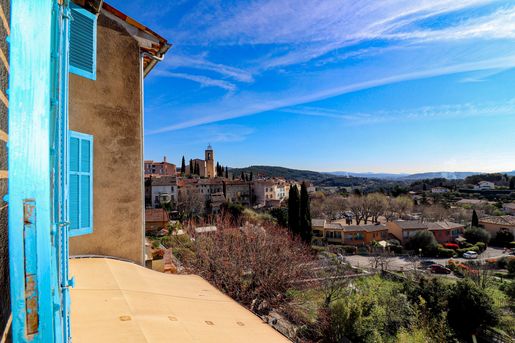 Appartement 4 pièces 93 m² · à Flayosc · 93 m² · 245 000 €