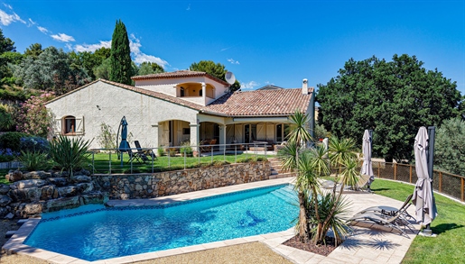 Maison 6 pièces 220 m² · à Draguignan · 220 m² · 785 000 €
