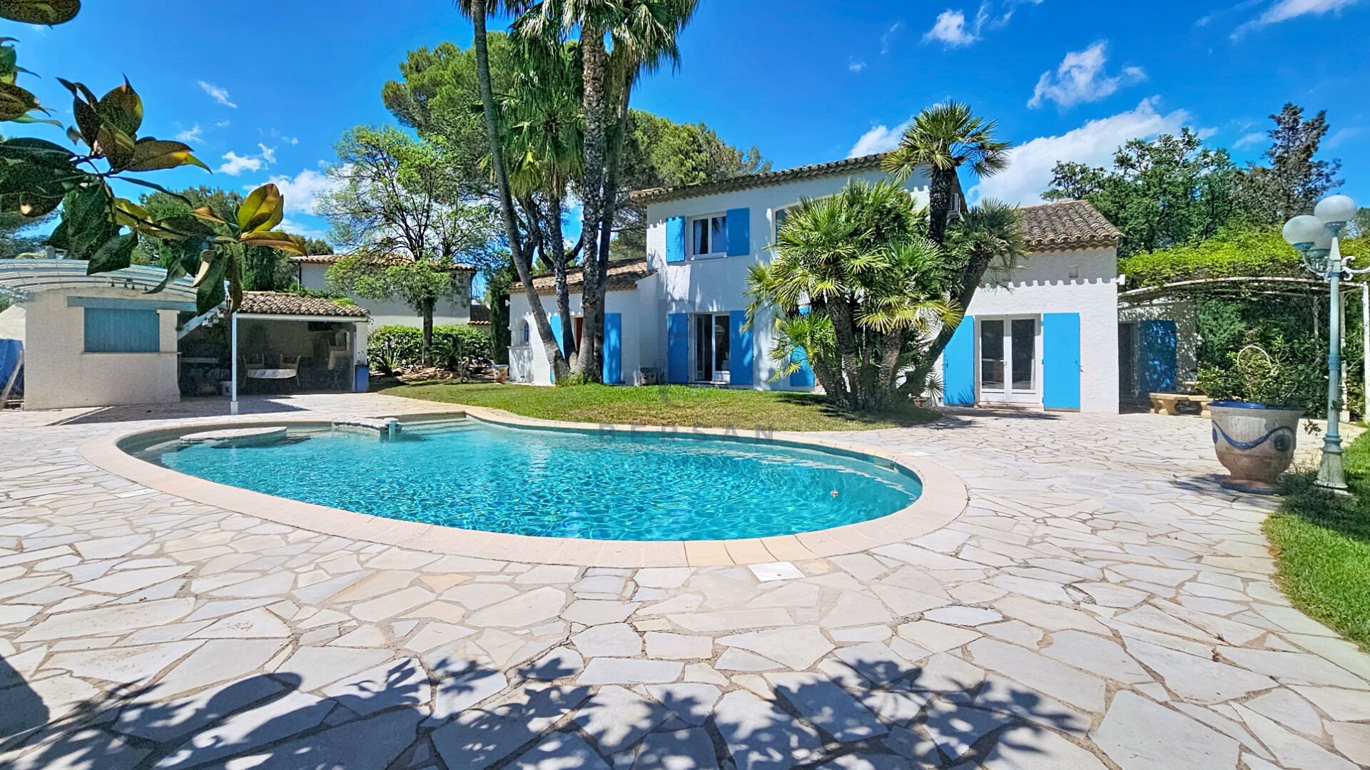 Maison à vendre, 217m², Fréjus