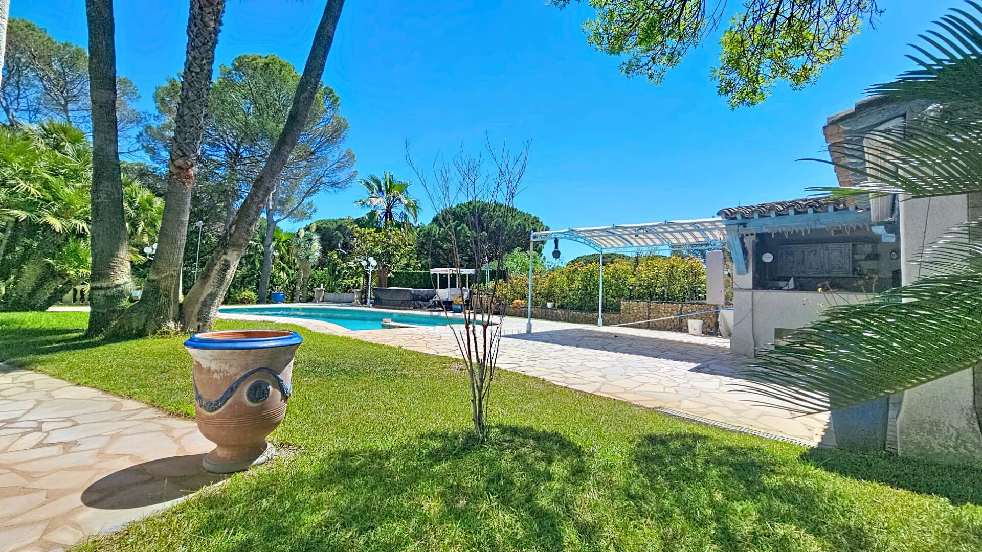 Maison à vendre, 217m², Fréjus