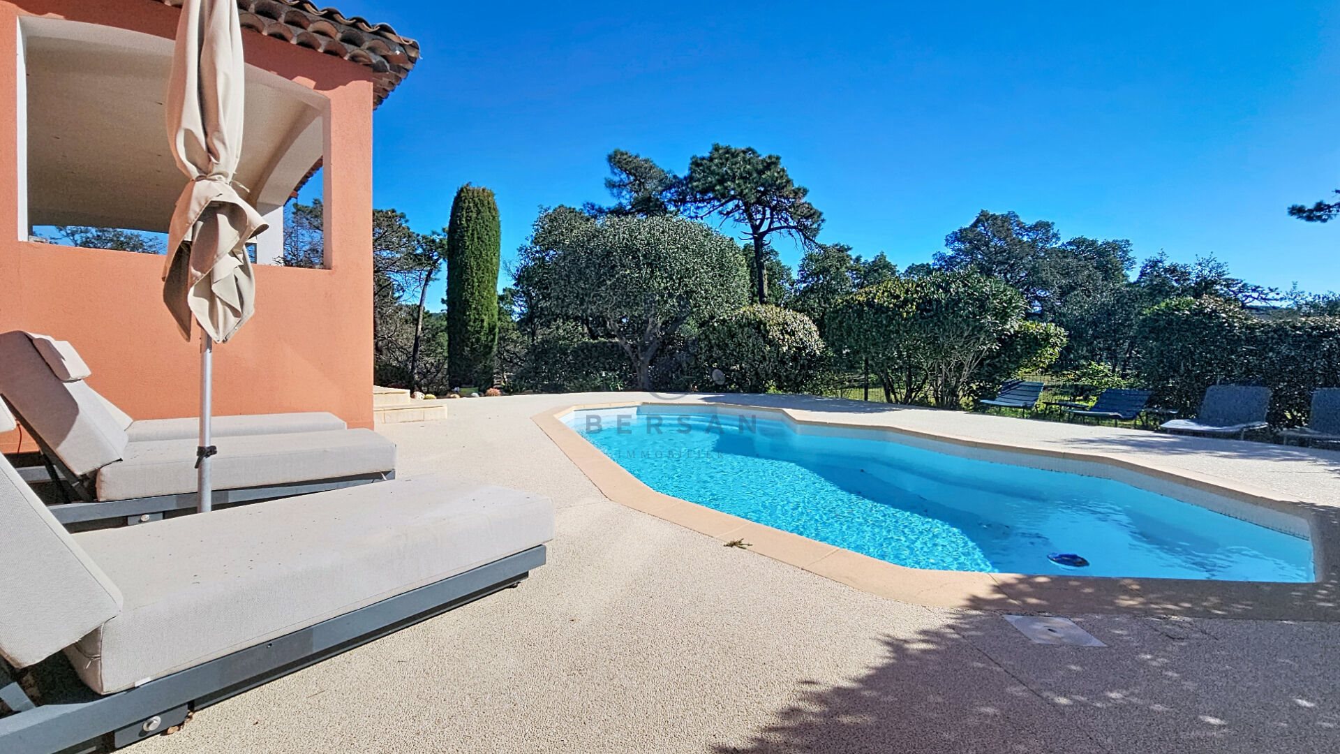 Maison à vendre, 190m², Fréjus