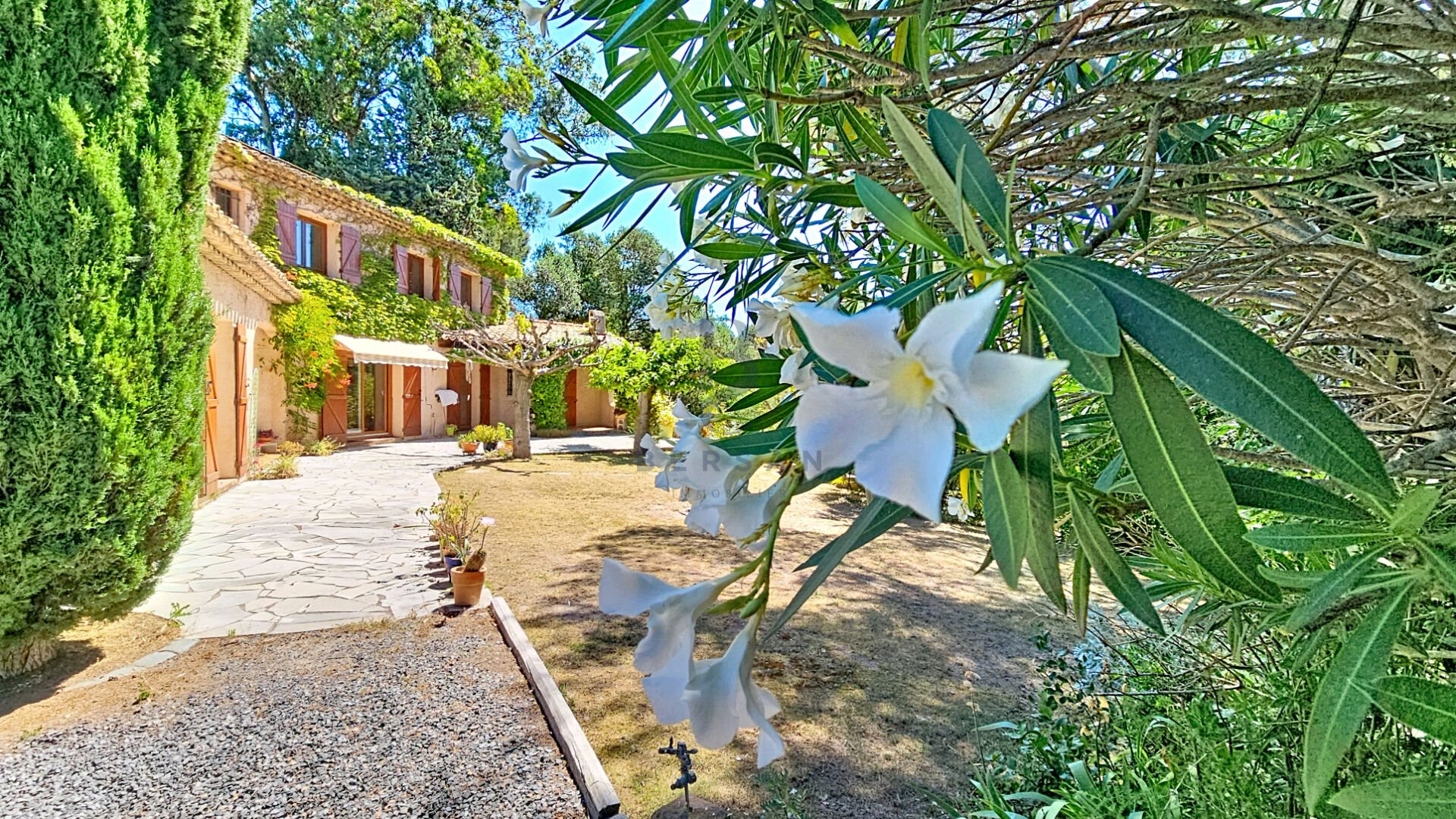 Maison à vendre, 157m², Fréjus