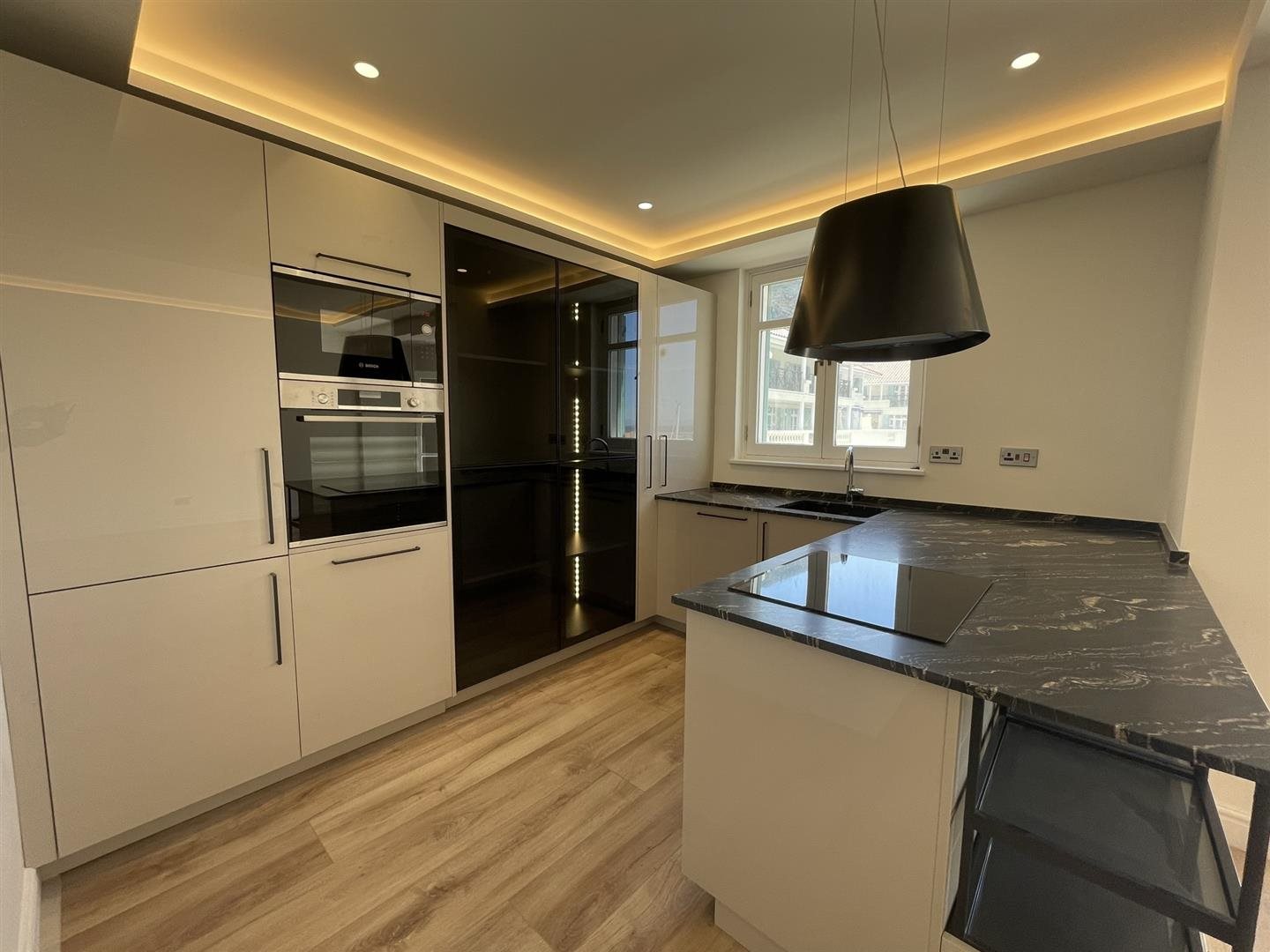 Beautiful 3 bedroom apartment in Ragged Staff Wharf, Gibraltar