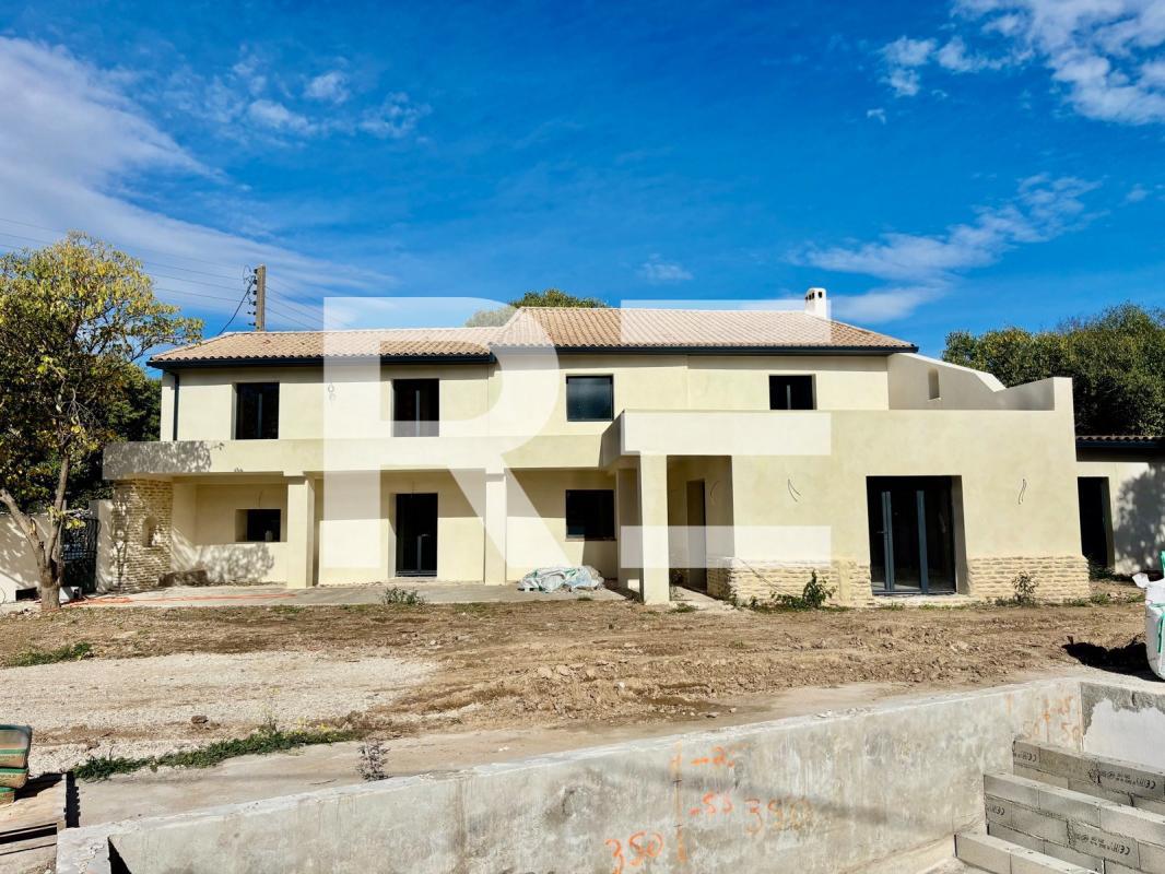 Maison à vendre, 192m², Nîmes