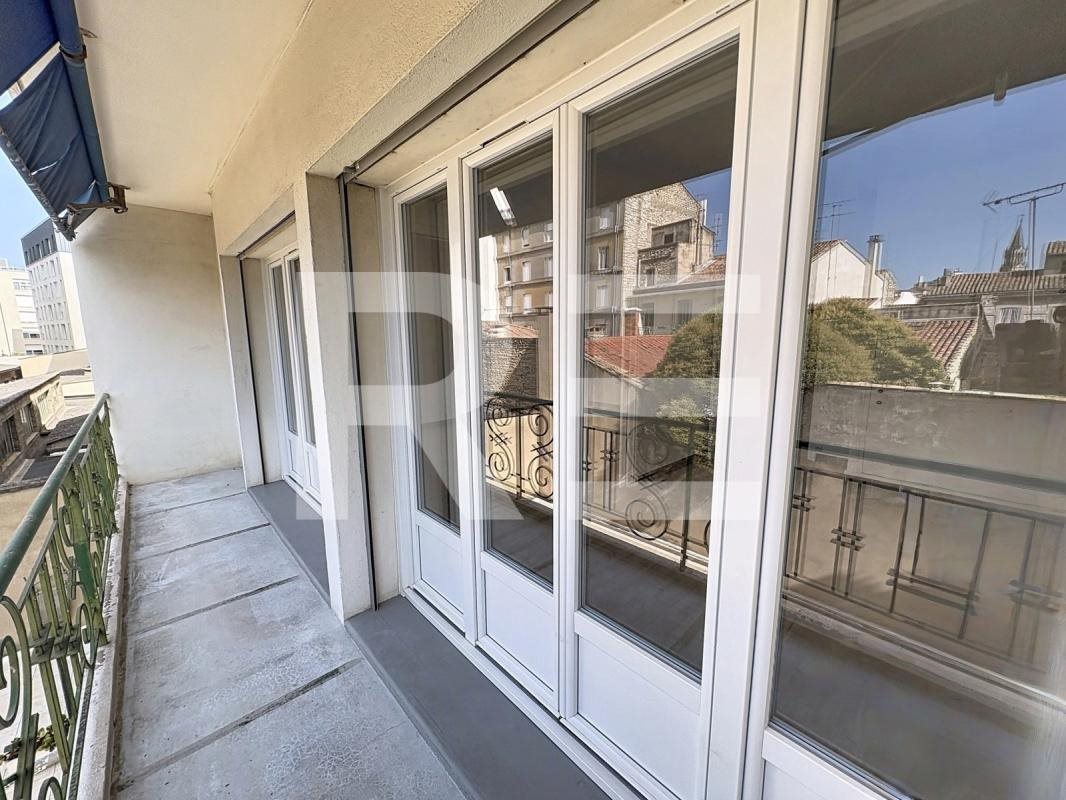 Appartement à vendre, 74m², Nîmes