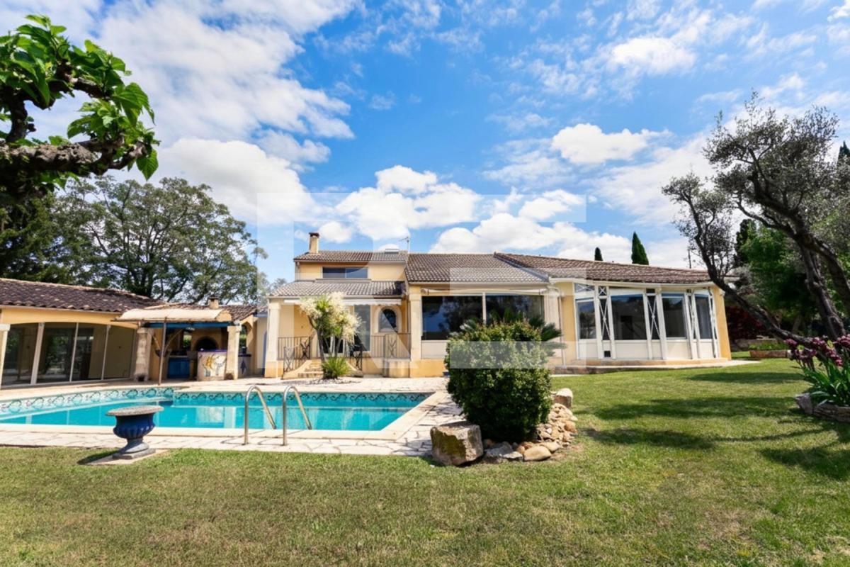 Maison à vendre, 318m², Beauvoisin