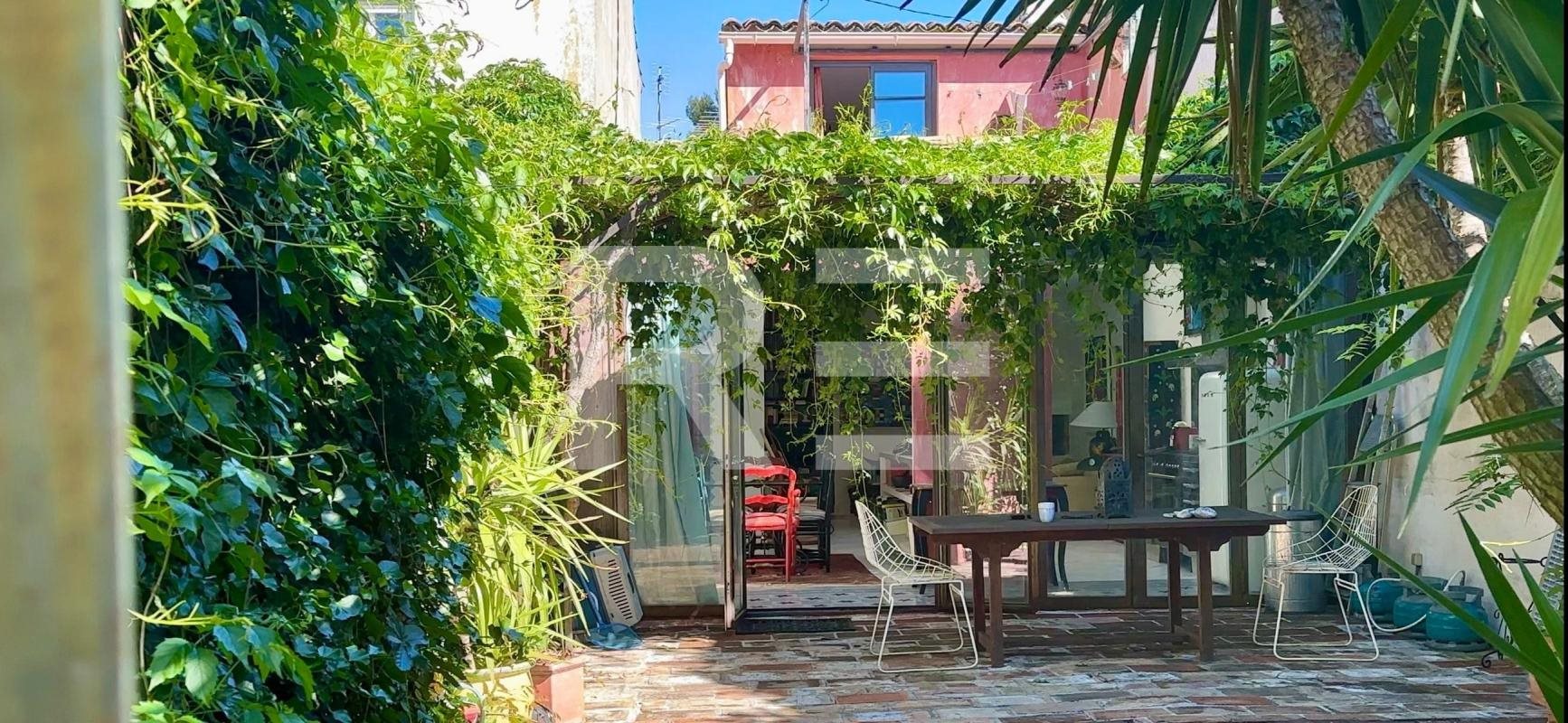 Maison à vendre, 120m², Nîmes