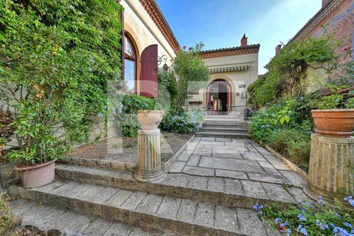 Maison 6 pièces 180 m² · à Nîmes · 180 m² · 750 000 €