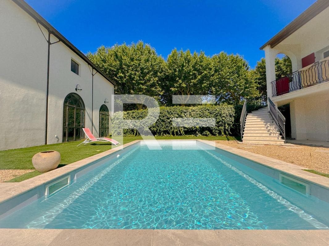 Maison à vendre, 207m², Vallabrègues