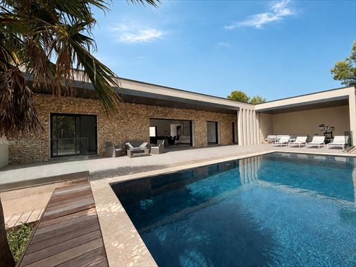 Maison 5 pièces 190 m² · à Nîmes · 190 m² · 929 000 €