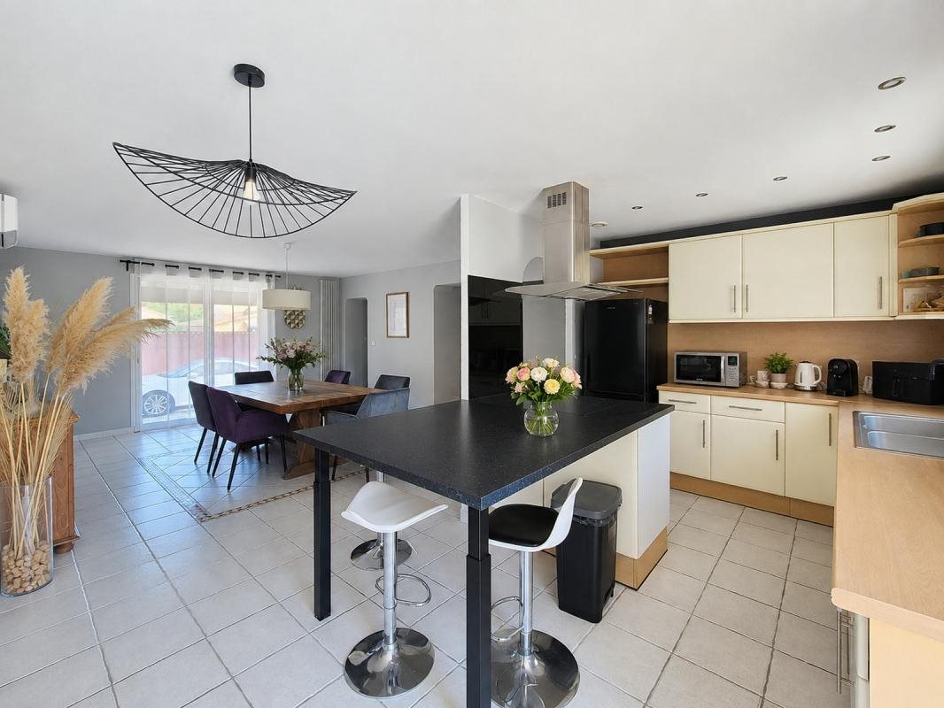 Maison à vendre, 136m², Clarensac