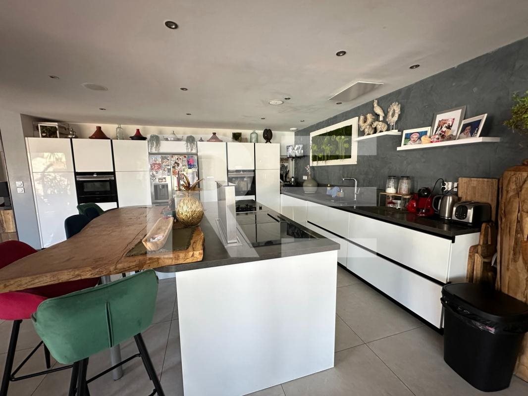 Maison à vendre, 317m², Aigues-Mortes