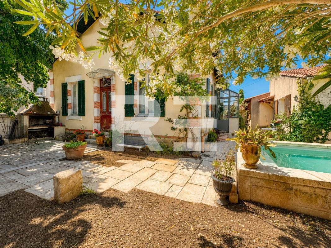Maison à vendre, 160m², Nîmes