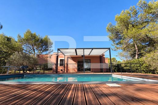 Maison 5 pièces 145 m² · à Nîmes · 145 m² · 499 000 €