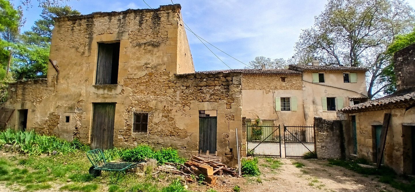 Maison à vendre, 850m², La Tour-d'Aigues