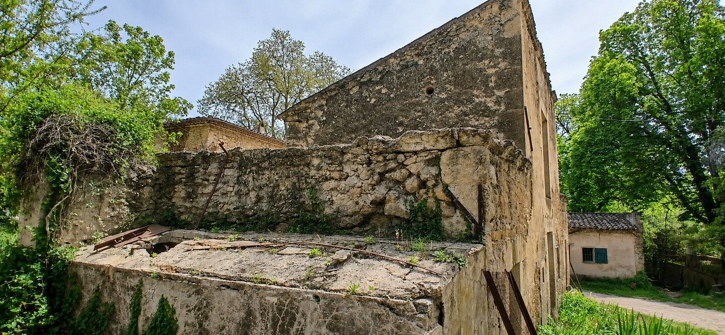 Maison à vendre, 850m², La Tour-d'Aigues
