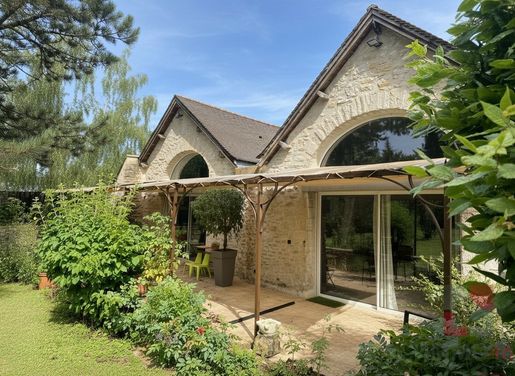 Maison 10 pièces 217 m² · à Cahors · 217 m² · 520 000 €