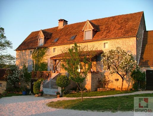 Maison 6 pièces 160 m² · à Gramat · 160 m² · 535 500 €