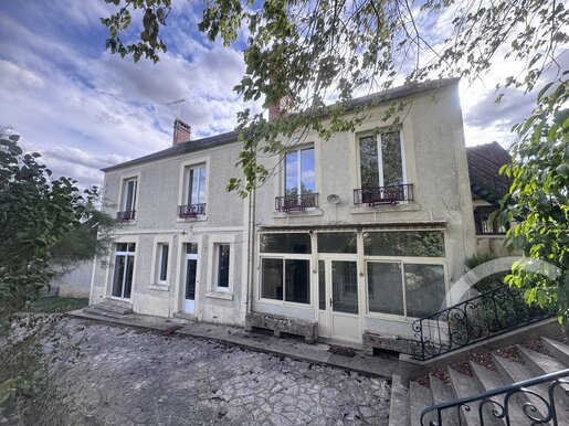 Maison 7 pièces 284 m² · à Trucy-l'Orgueilleux · 284 m² · 268 000 €