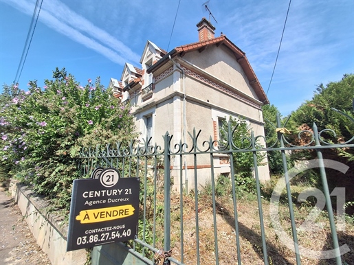 Maison 6 pièces 152 m² · à Clamecy · 152 m² · 110 000 €