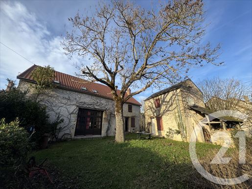 Maison 9 pièces 171 m² · à Grenois · 171 m² · 115 000 €