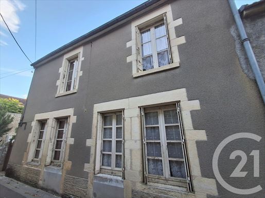 Maison 4 pièces 125 m² · à Tannay · 125 m² · 65 000 €