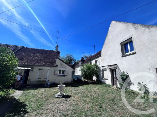 Maison 3 pièces 71 m² · à Menou · 71 m² · 59 000 €
