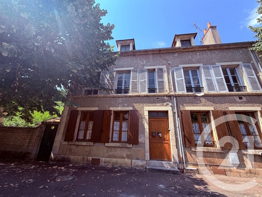 Maison 3 pièces 175 m² · à Clamecy · 175 m² · 66 000 €