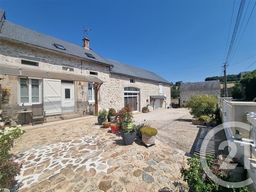 Maison 6 pièces 201 m² · à Montsauche-les-Settons · 201 m² · 220 000 €