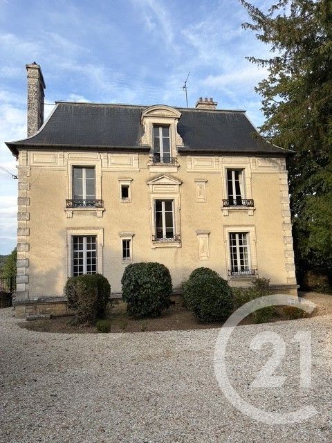 Maison 13 pièces 261 m² · à Clamecy · 261 m² · 300 000 €
