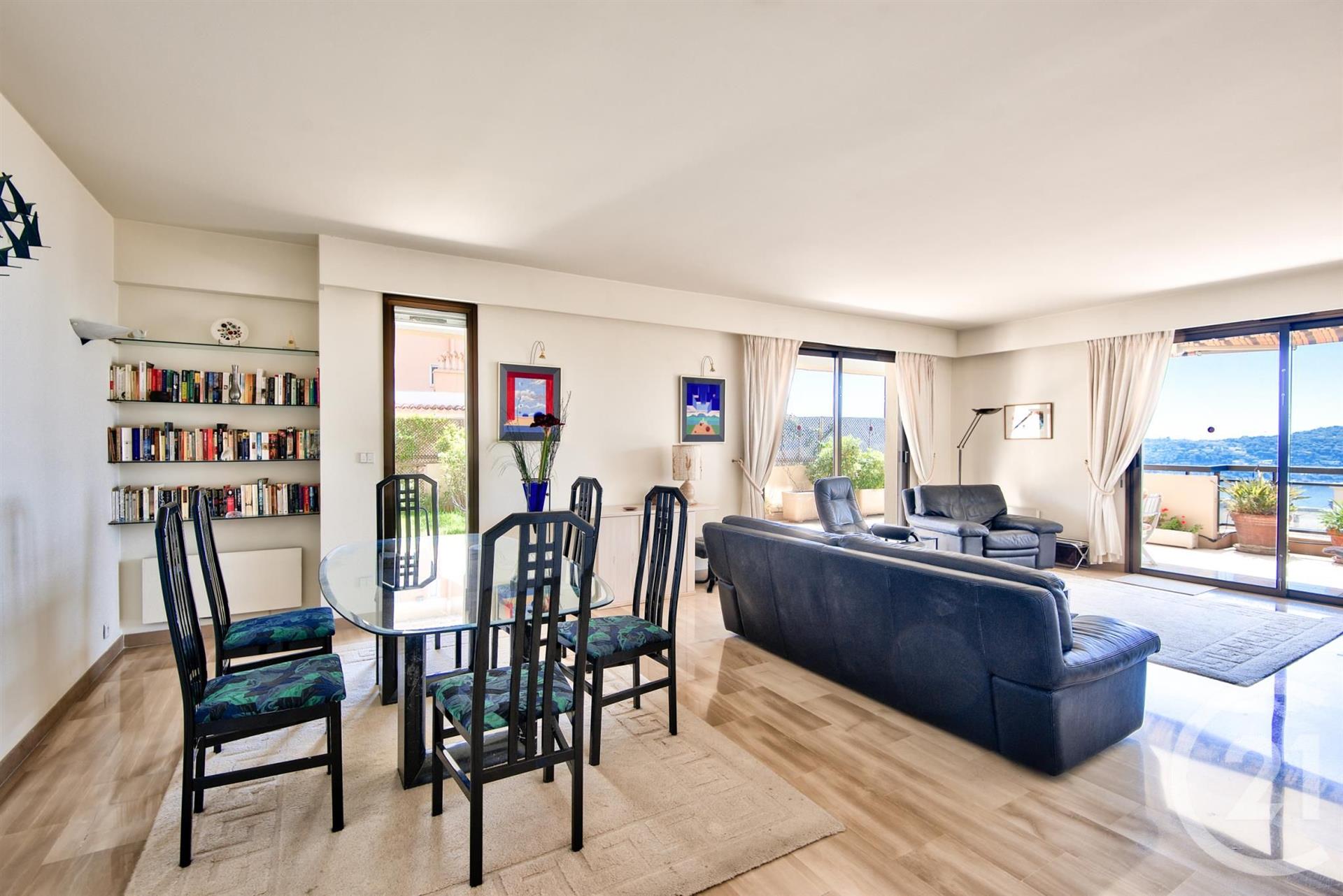 Appartement à vendre, 90m², Villefranche-sur-Mer