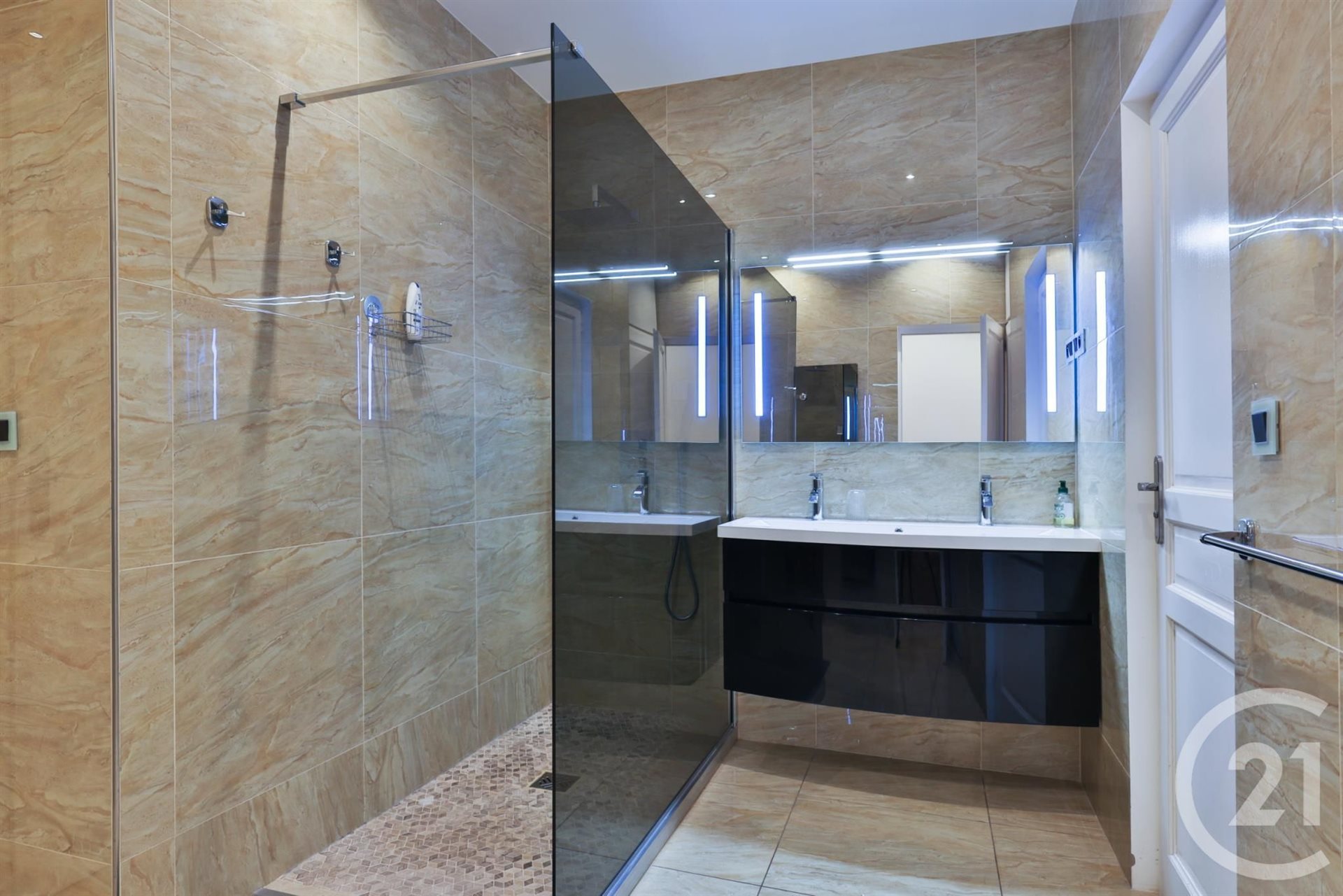Purchase: Apartment (06000) - Widok 5