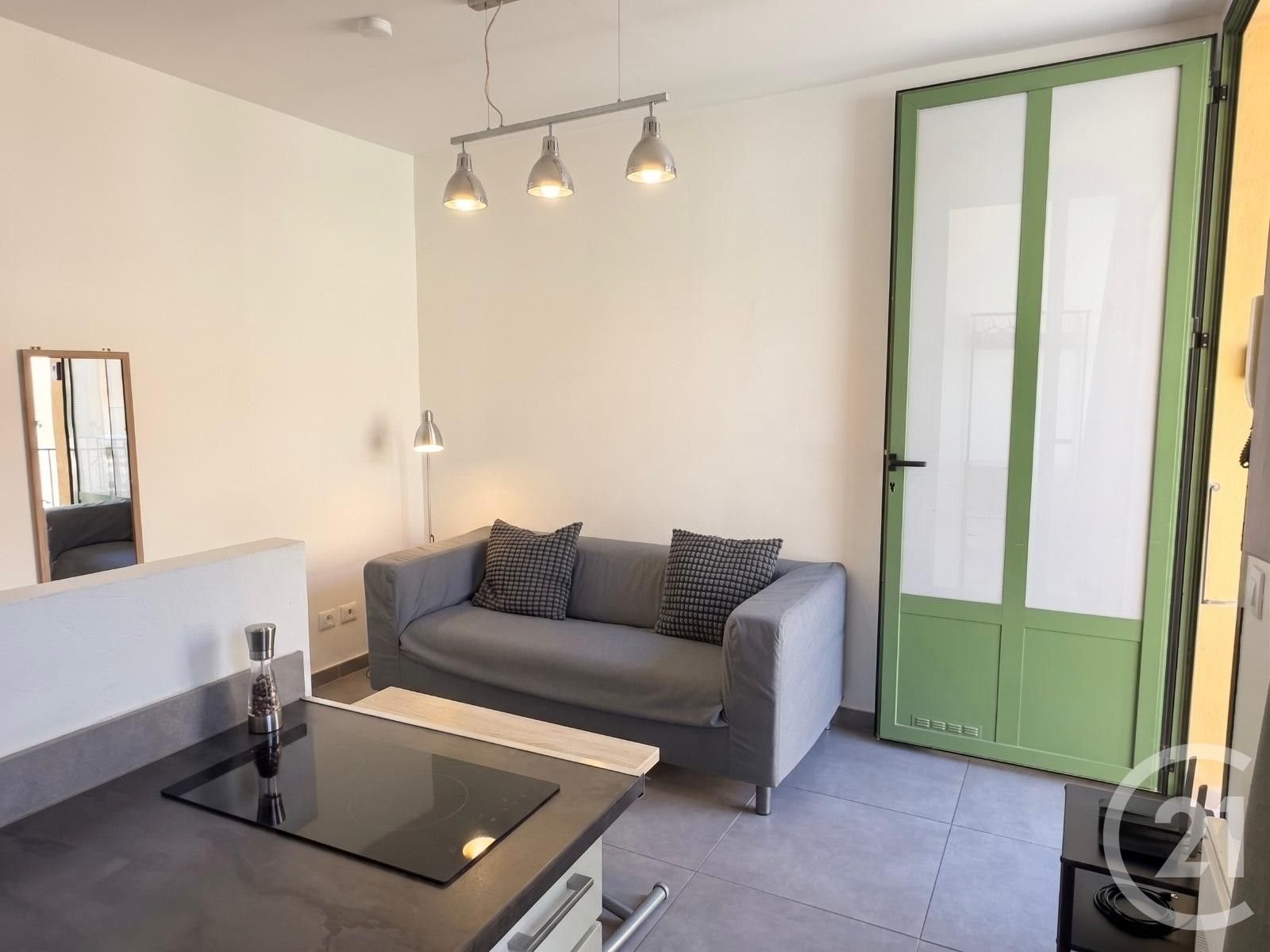 Nice studio apartment 26.95m² with terrace - Plus