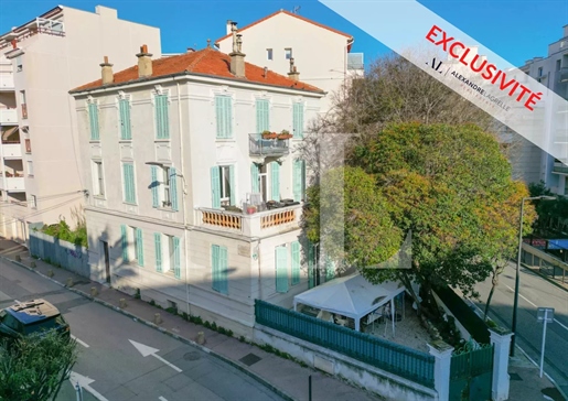 Immeuble 5 pièces 350 m² · à Antibes · 350 m² · 1 095 000 €