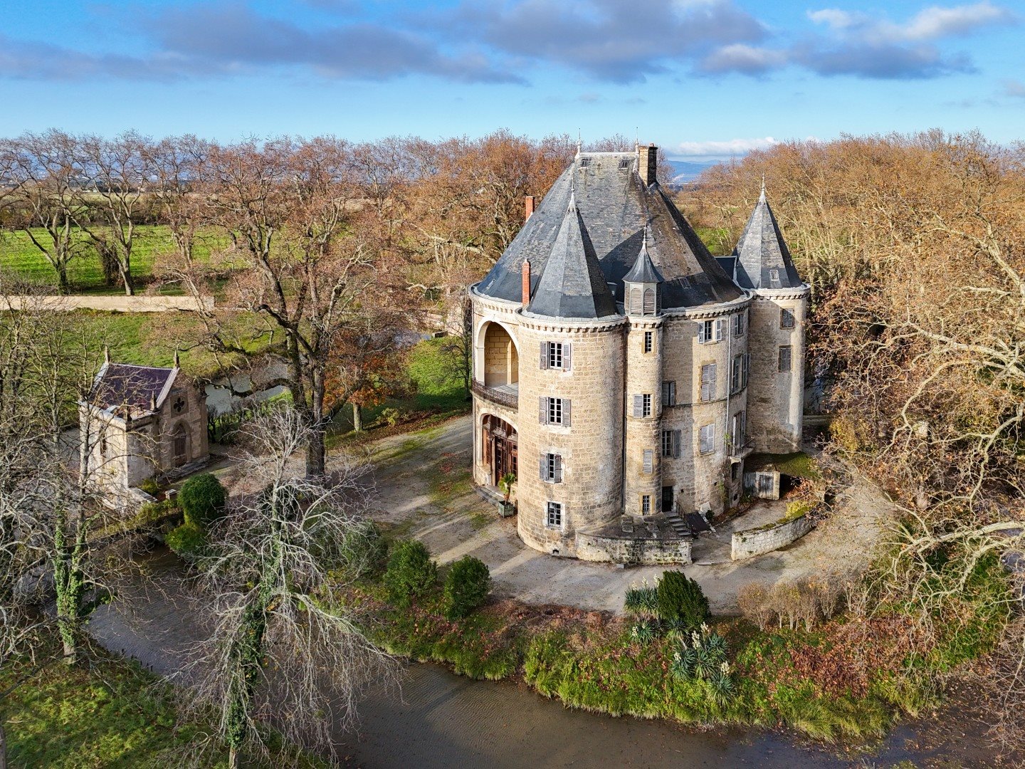 40 pièces 3000 m² · à Valence · 3 000 m² · 2 500 000 €