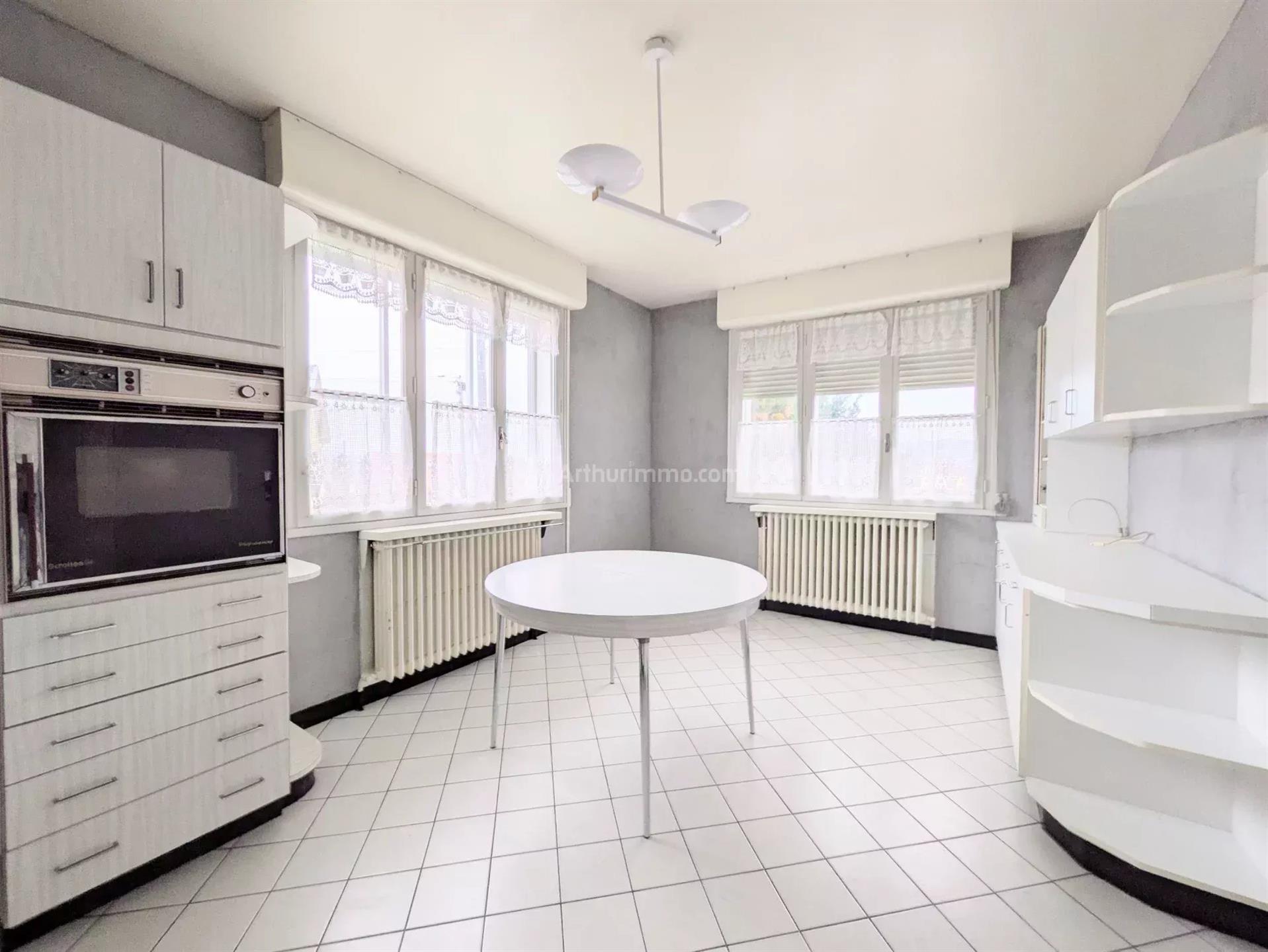 Maison à vendre, 132m², Neufchâteau